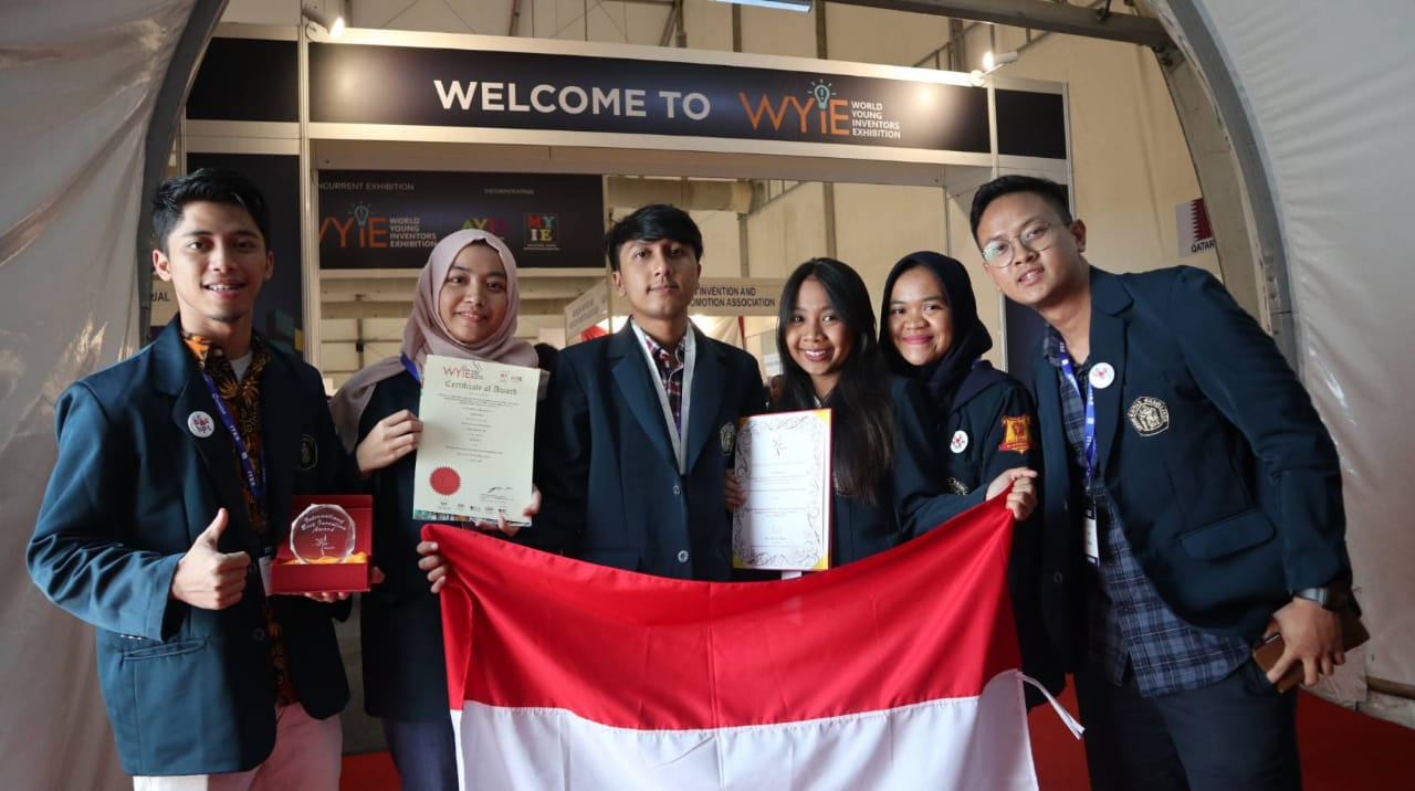 Ciptakan Kosmetik Berbahan Alami Mahasiswa Fapet UB Raih Medali Silver di Malaysia