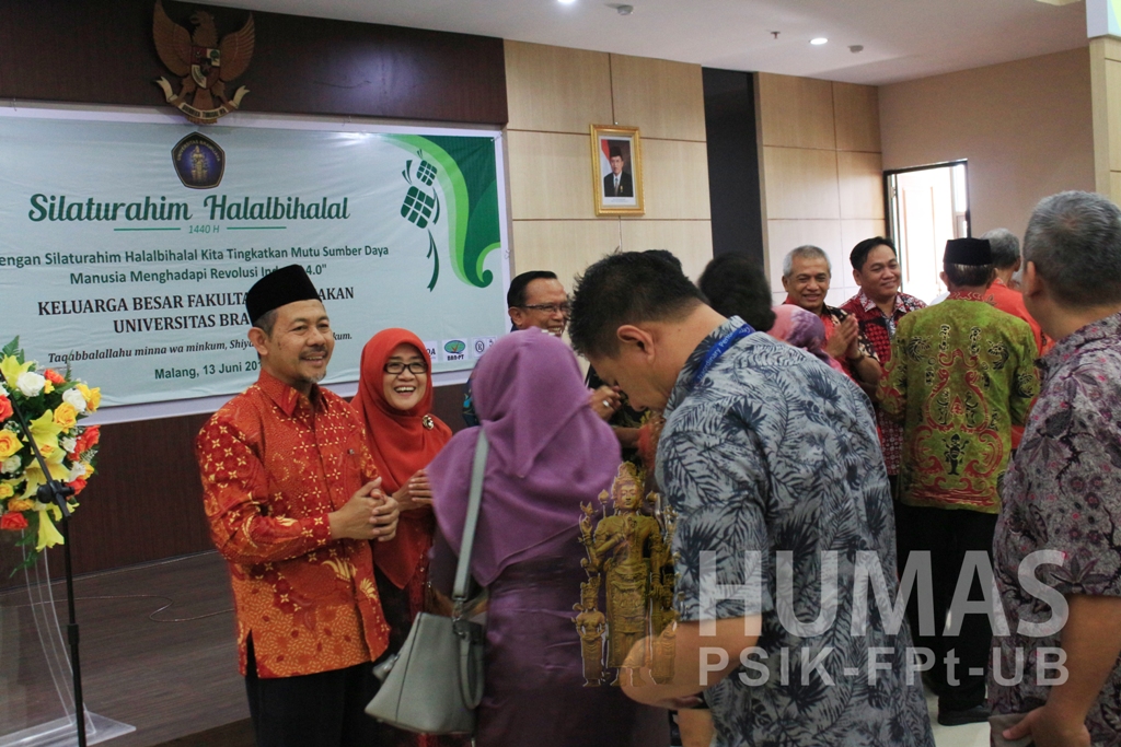 Halal bihalal Bentuk Pribadi yang Muttaqin