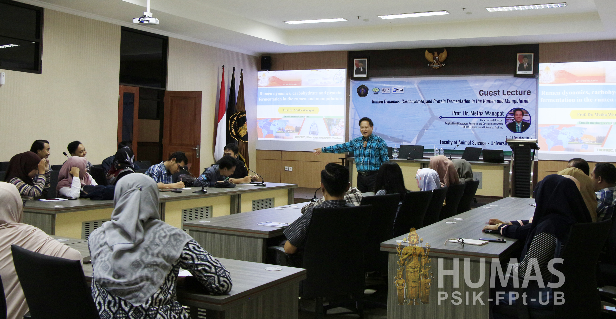 Mahasiswa Fapet Belajar Proses Fermentasi Pakan dalam Rumen dari Profesor Khon Kaen University
