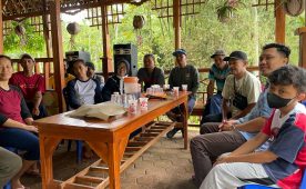 Pendampingan Perizinan Usaha untuk Kembangkan Pasar Produk Olahan Ikan Tawar di Desa Senggreng Kabupaten Malang