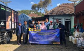 Implementasikan Inseminasi Buatan (IB) Doble Dosis untuk Peningkatan Populasi dan Produktivitas Ternak Sapi Perah di Pujon, Kabupaten Malang