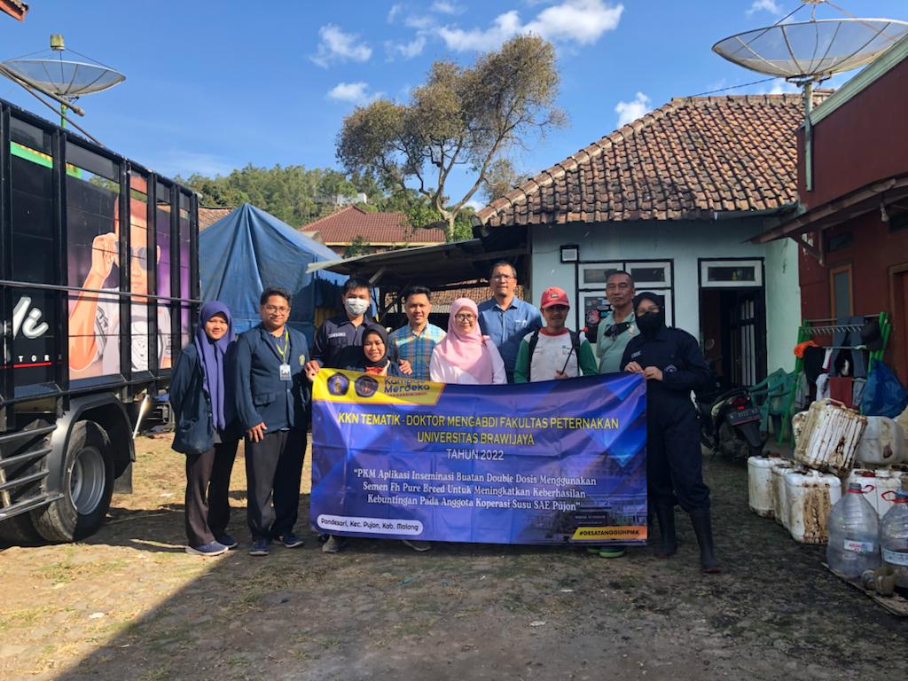 Implementasikan Inseminasi Buatan (IB) Doble Dosis untuk Peningkatan Populasi dan Produktivitas Ternak Sapi Perah di Pujon, Kabupaten Malang