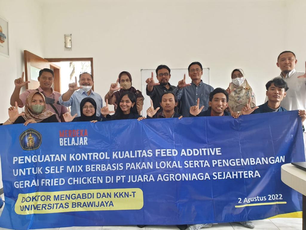 Fapet Students Learn to Raise Laying Roosters at  PT.  Champion of Agroniaga Sejahtera
