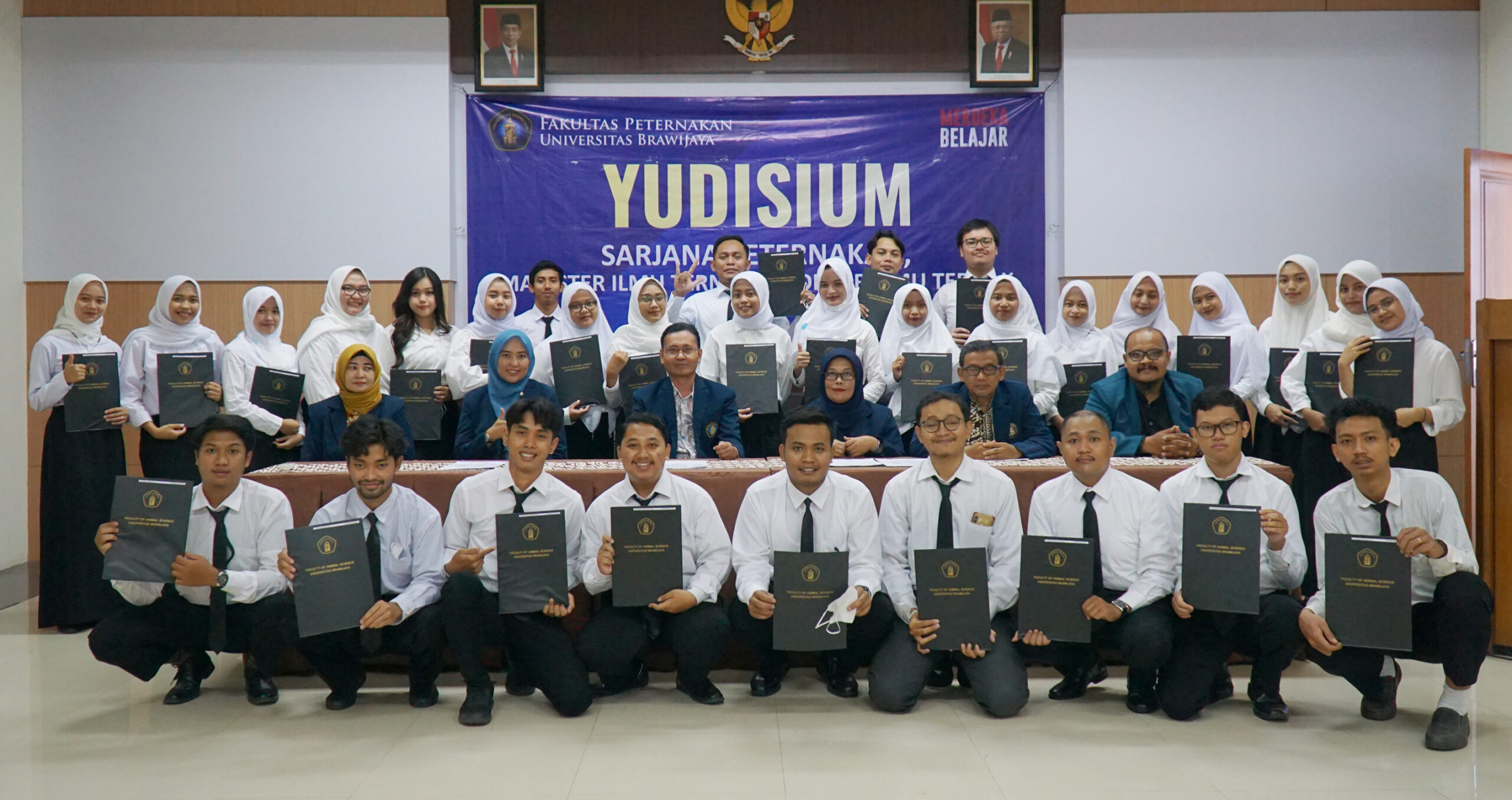 Lulusan Program Sarjana dan Magister Peternakan Mengikuti Yudisium Mei 2023
