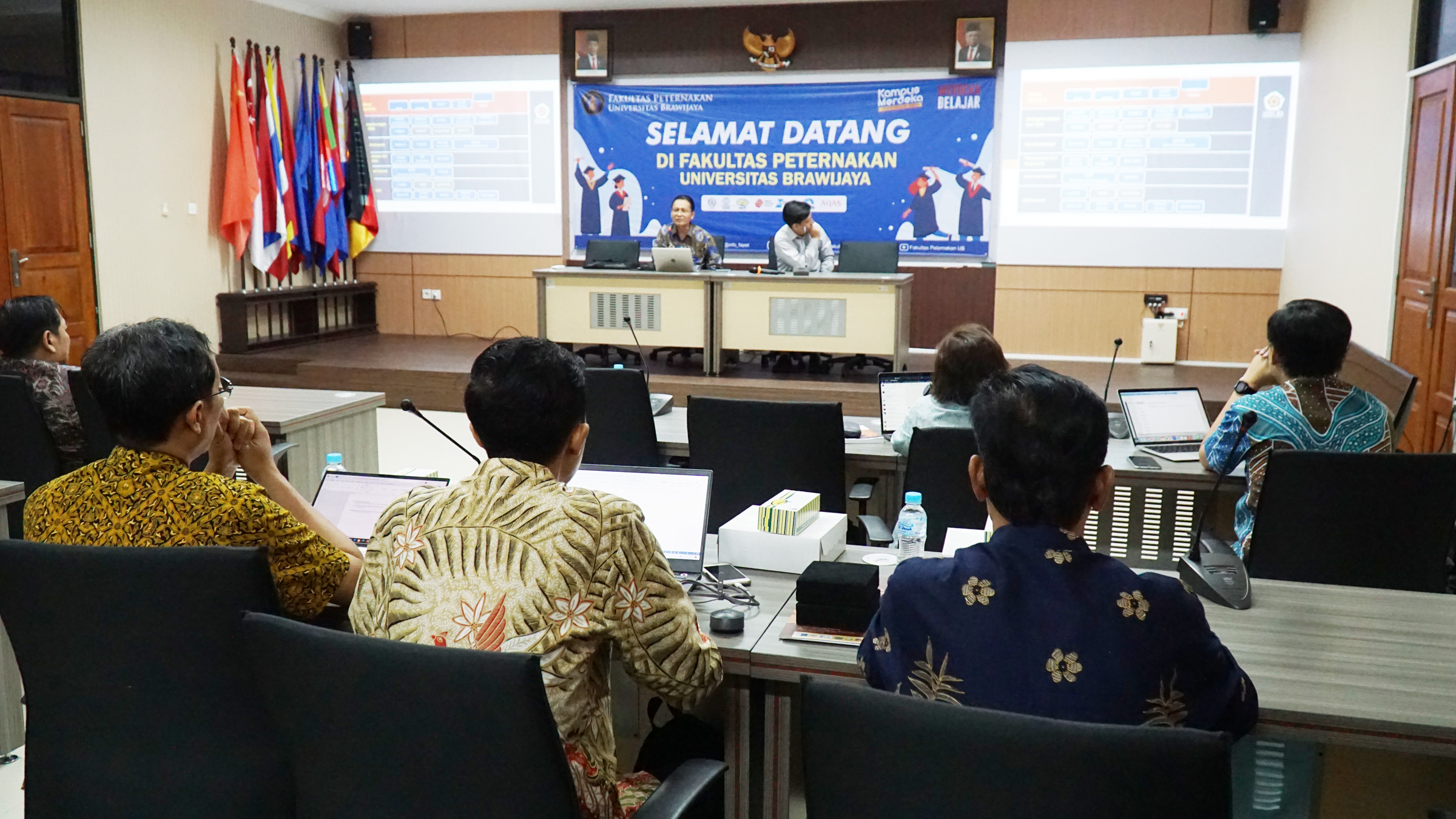 Faculty of Animal Science UB Welcomes Benchmarking Visit and Comparative Study of Faculty of Animal Science UGM Field of Academic Services
