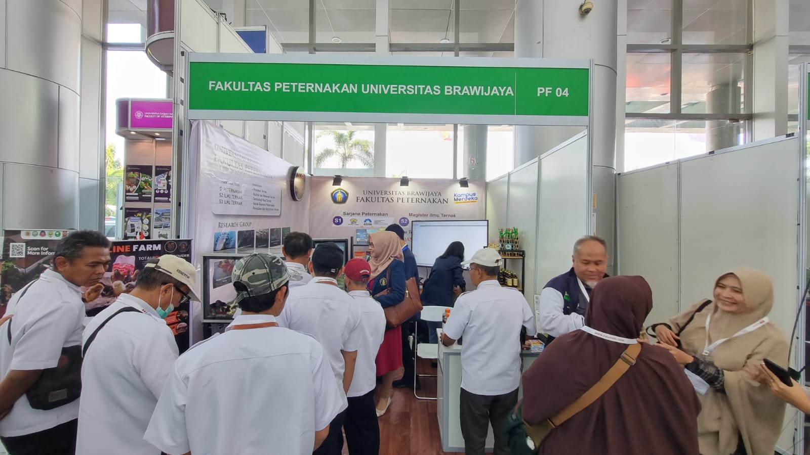 Faculty of Animal Science Enlivens Indo Livestock 2023 Expo & Forum International Exhibition