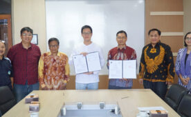 Implementing Tridharma of Higher Education Fapet UB CollaboratesPT. Waste Cycle Indonesia
