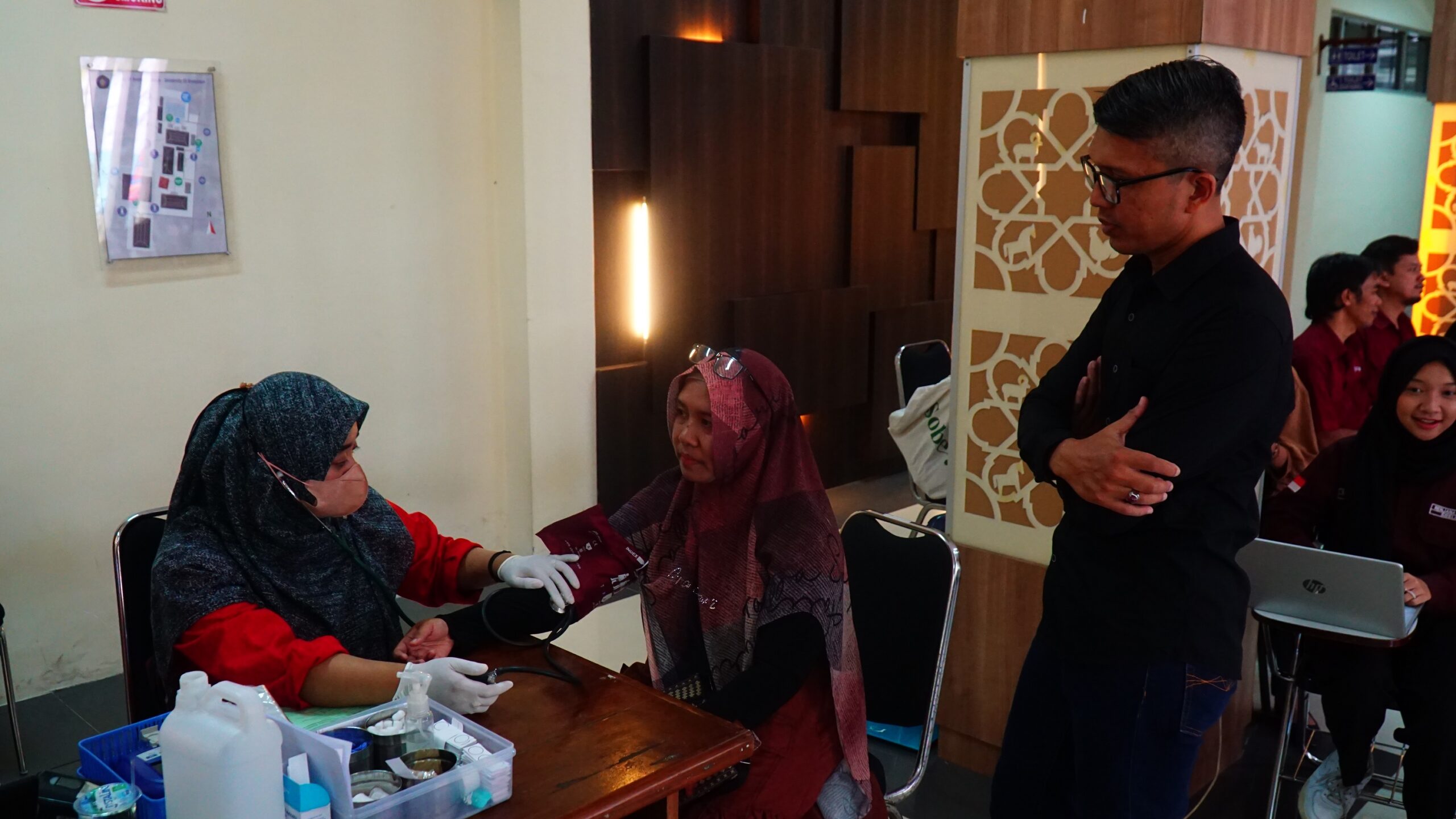 BEM Fapet UB bekerja sama dengan PMI Kota Malang adakan Donor Darah