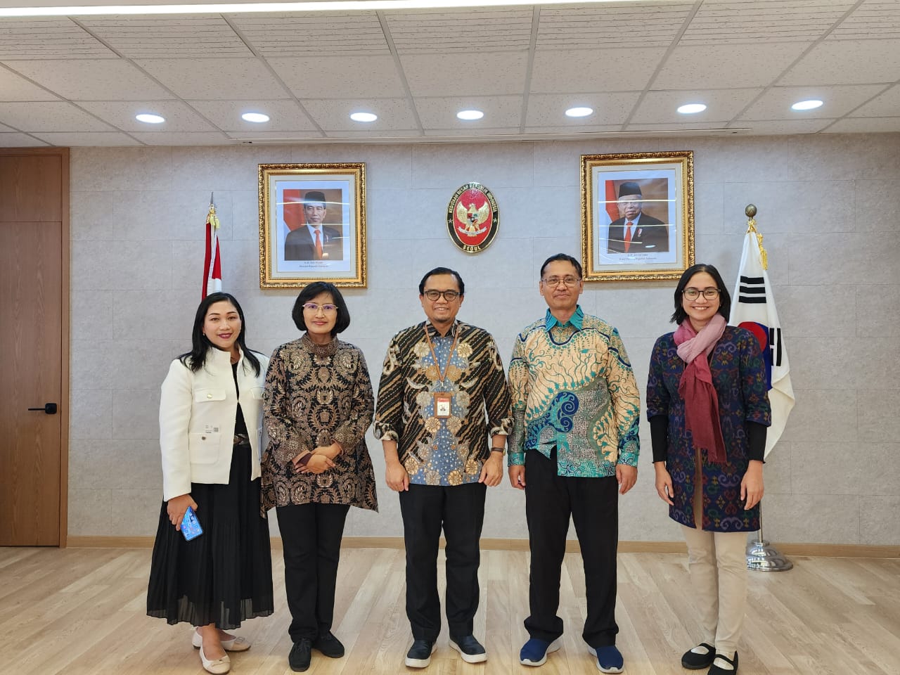 Lecturer at the Faculty of Animal Husbandry, Brawijaya University Visits the Indonesian Embassy in South Korea